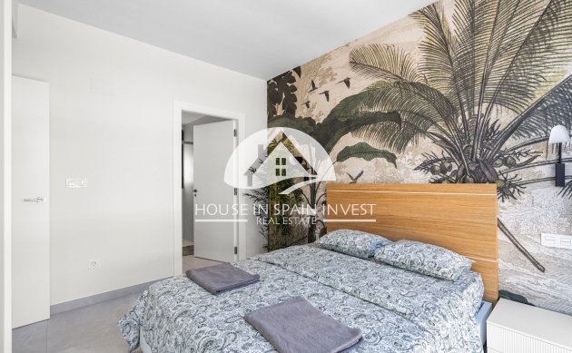 Resale - Apartment  - Torrevieja - Playa del Cura