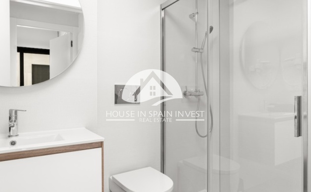 Resale - Apartment  - Torrevieja - Playa del Cura