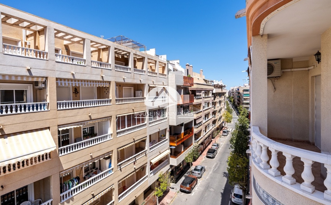 Resale - Apartment  - Torrevieja - Playa del Cura