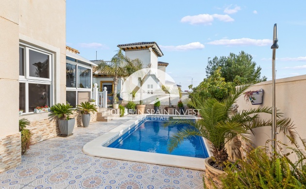 Resale - Villa - Orihuela Costa - Playa Flamenca
