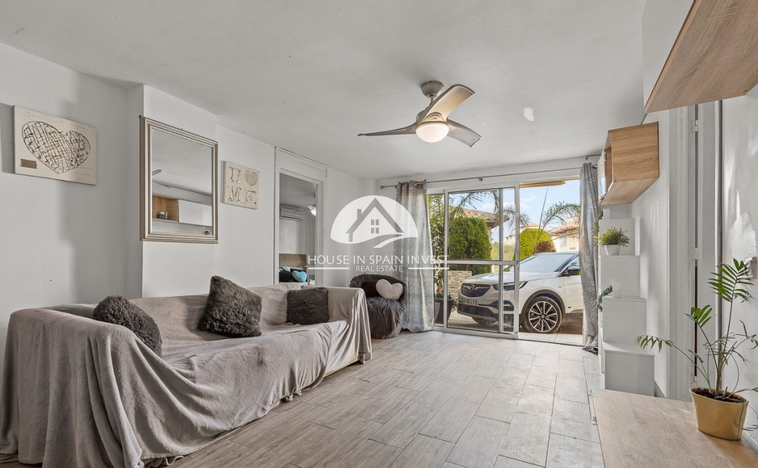 Resale - Villa - Orihuela Costa - Playa Flamenca