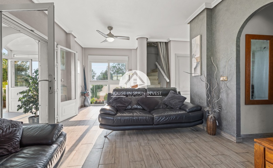 Resale - Villa - Orihuela Costa - Playa Flamenca