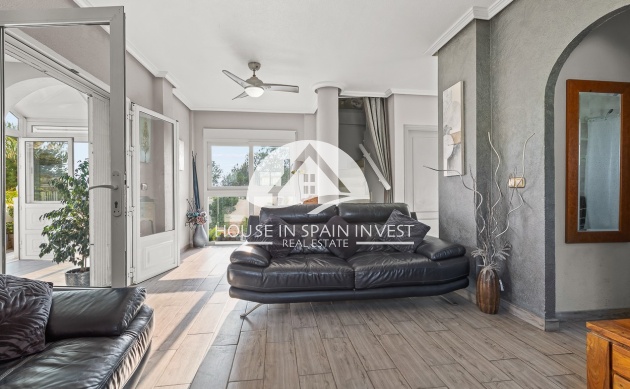 Resale - Villa - Orihuela Costa - Playa Flamenca