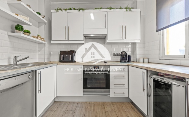 Resale - Villa - Orihuela Costa - Playa Flamenca