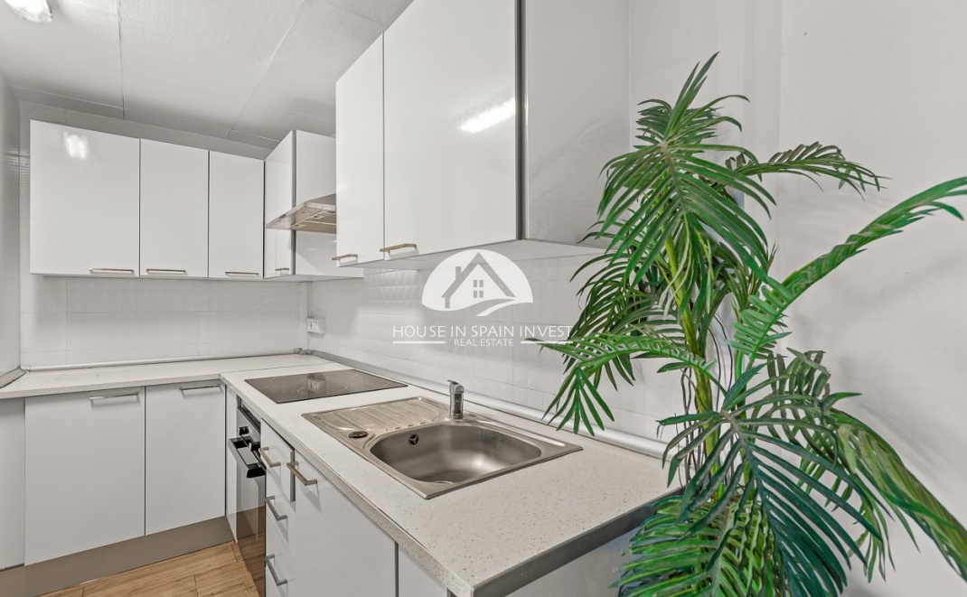 Resale - Villa - Orihuela Costa - Playa Flamenca