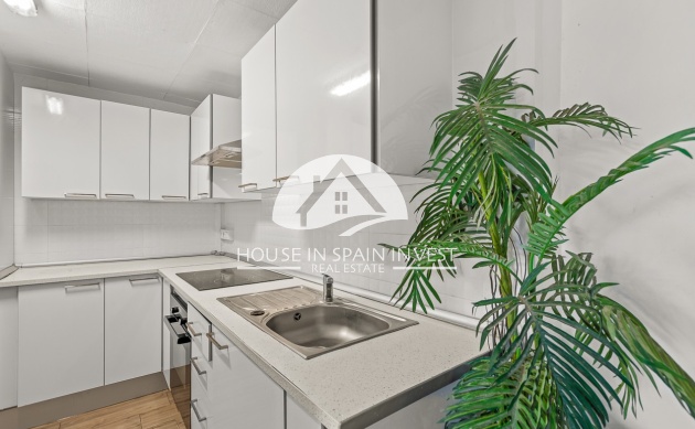 Resale - Villa - Orihuela Costa - Playa Flamenca