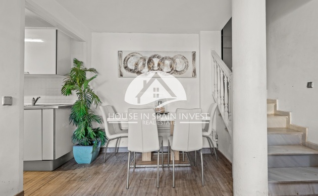 Resale - Villa - Orihuela Costa - Playa Flamenca