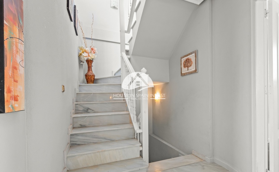 Resale - Villa - Orihuela Costa - Playa Flamenca