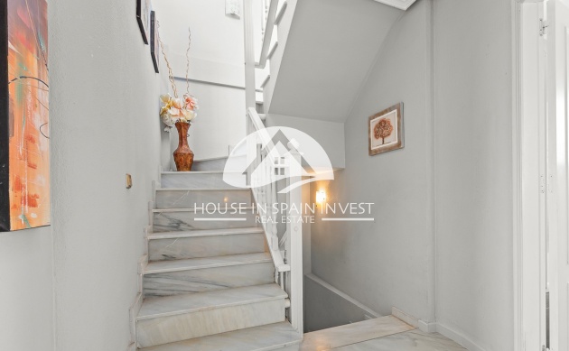 Resale - Villa - Orihuela Costa - Playa Flamenca