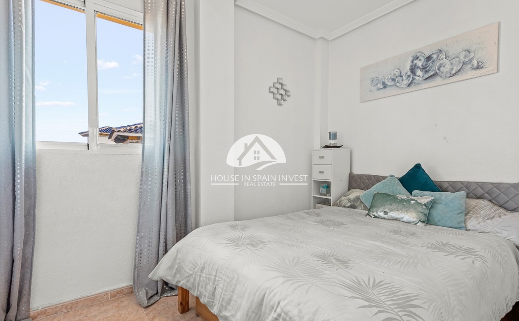 Resale - Villa - Orihuela Costa - Playa Flamenca