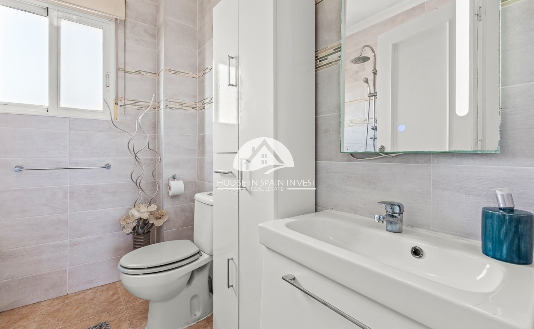 Resale - Villa - Orihuela Costa - Playa Flamenca