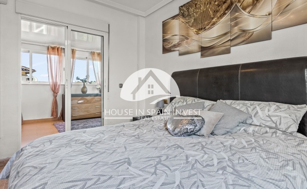 Resale - Villa - Orihuela Costa - Playa Flamenca