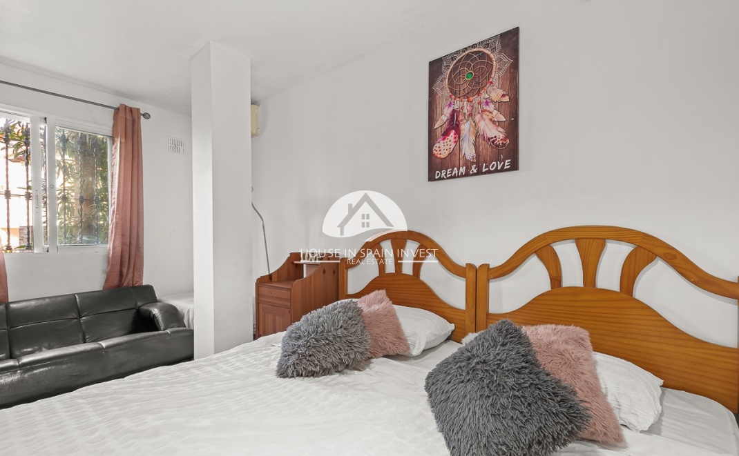 Resale - Villa - Orihuela Costa - Playa Flamenca