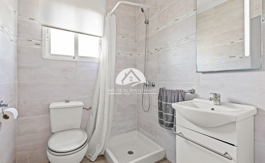 Resale - Villa - Orihuela Costa - Playa Flamenca