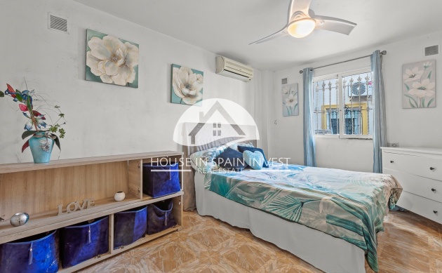 Resale - Villa - Orihuela Costa - Playa Flamenca