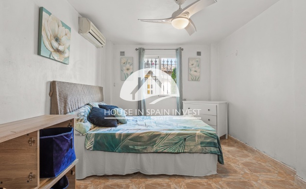 Resale - Villa - Orihuela Costa - Playa Flamenca