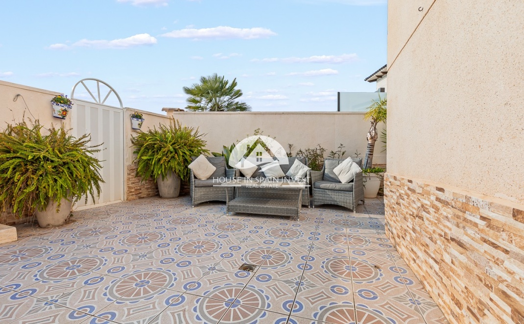 Resale - Villa - Orihuela Costa - Playa Flamenca
