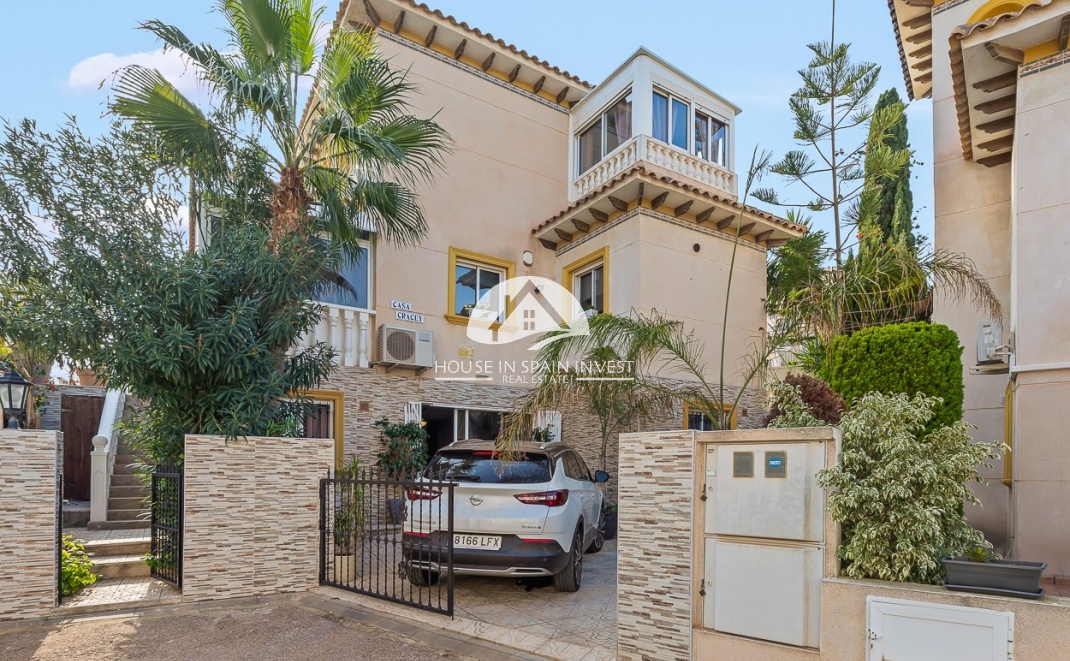 Resale - Villa - Orihuela Costa - Playa Flamenca