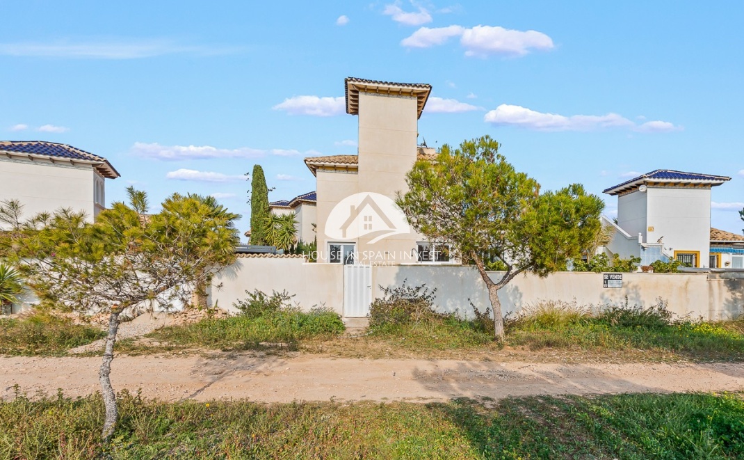 Resale - Villa - Orihuela Costa - Playa Flamenca