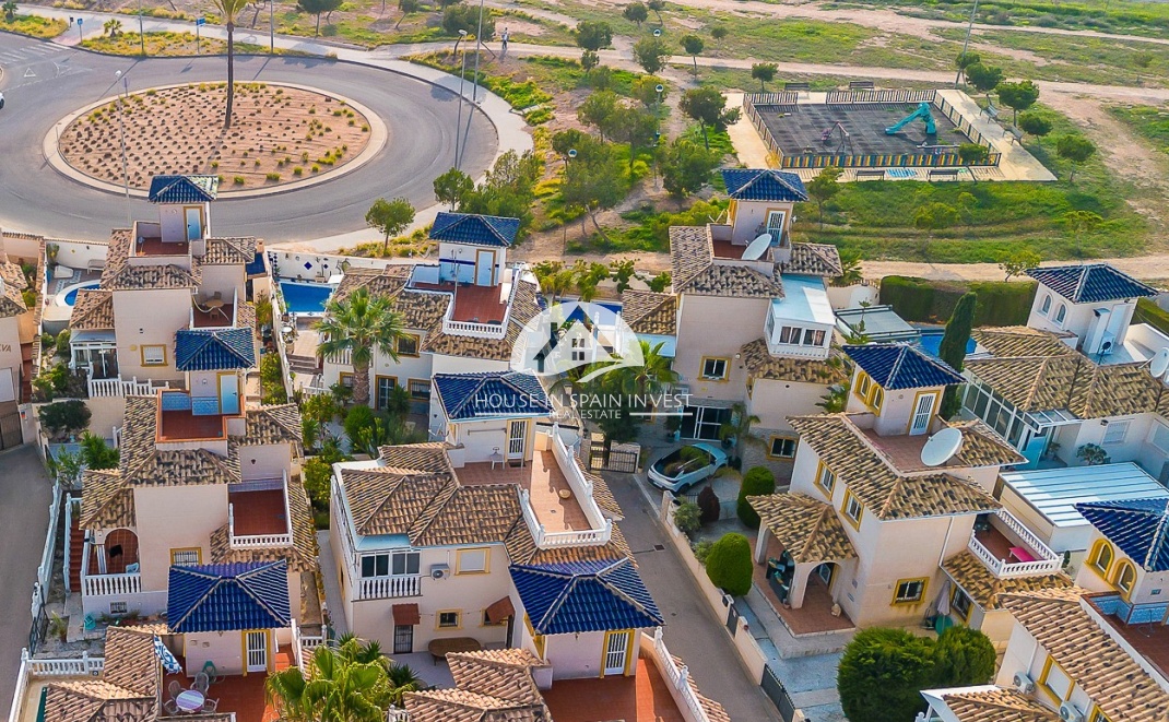 Resale - Villa - Orihuela Costa - Playa Flamenca