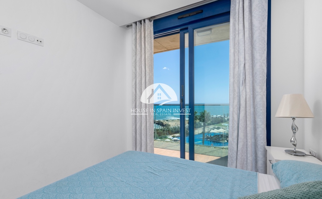 Resale - Apartment  - Orihuela Costa - Punta Prima  