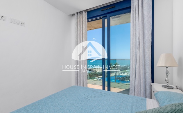Resale - Apartment  - Orihuela Costa - Punta Prima  