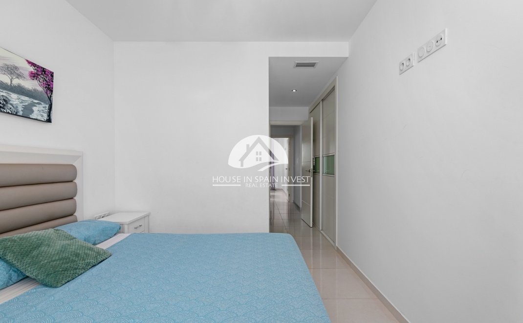 Resale - Apartment  - Orihuela Costa - Punta Prima  