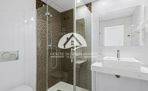 Resale - Apartment  - Orihuela Costa - Punta Prima  