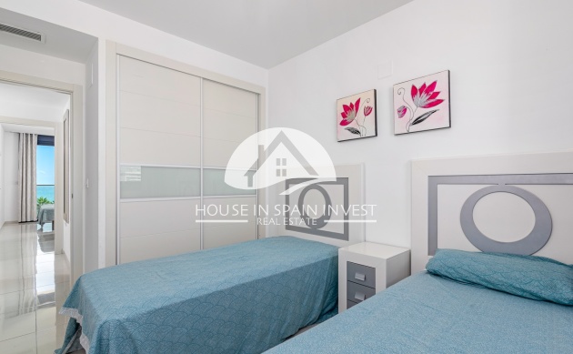 Resale - Apartment  - Orihuela Costa - Punta Prima  