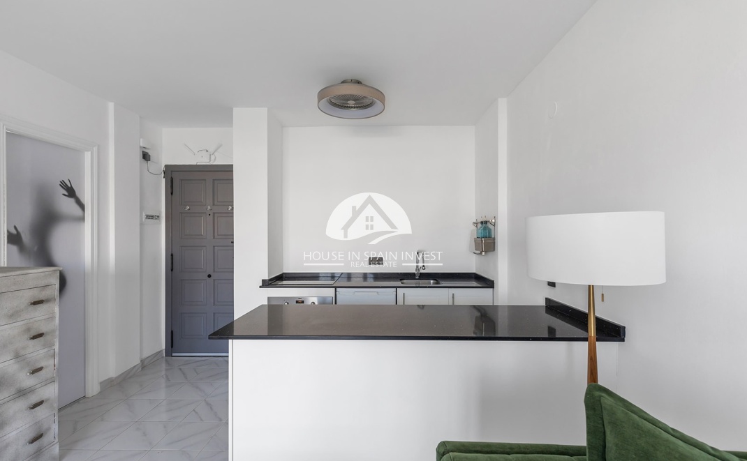 Resale - Apartment  - Torrevieja - La Mata