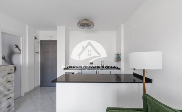 Resale - Apartment  - Torrevieja - La Mata