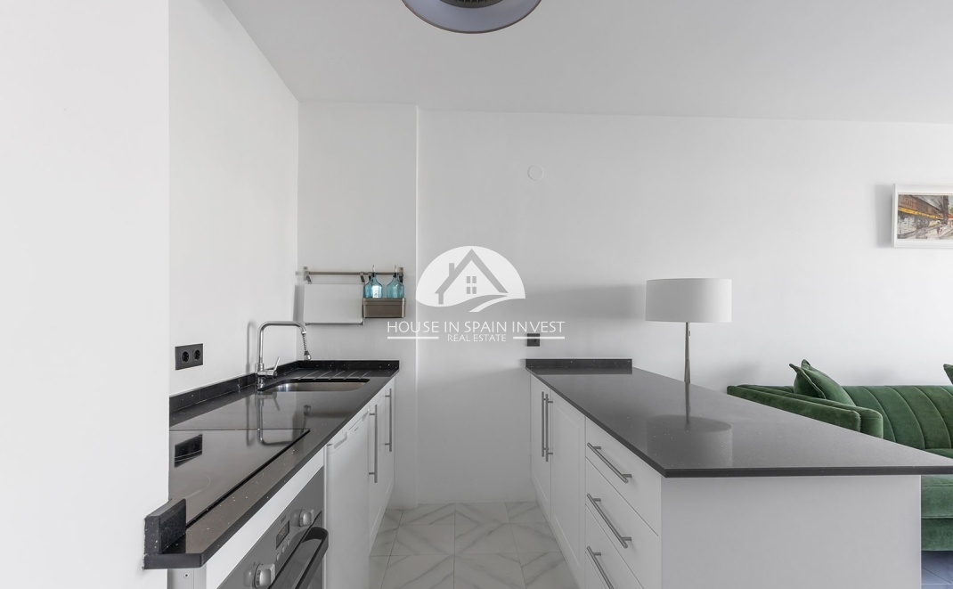 Resale - Apartment  - Torrevieja - La Mata