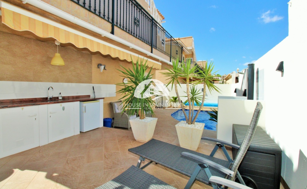 Resale - Villa - Orihuela Costa - Villamartín