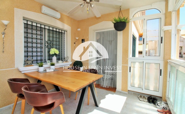 Resale - Villa - Orihuela Costa - Villamartín