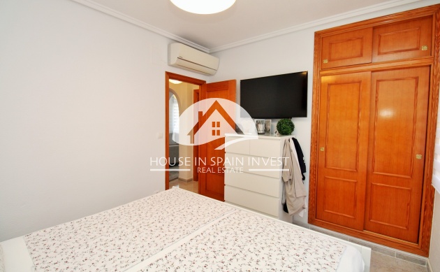 Resale - Villa - Orihuela Costa - Villamartín