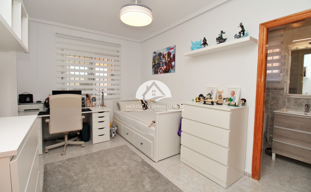 Resale - Villa - Orihuela Costa - Villamartín