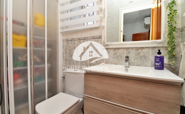 Resale - Villa - Orihuela Costa - Villamartín