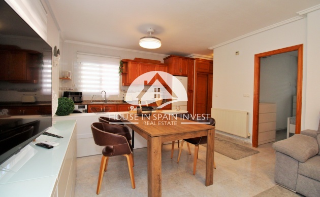 Resale - Villa - Orihuela Costa - Villamartín
