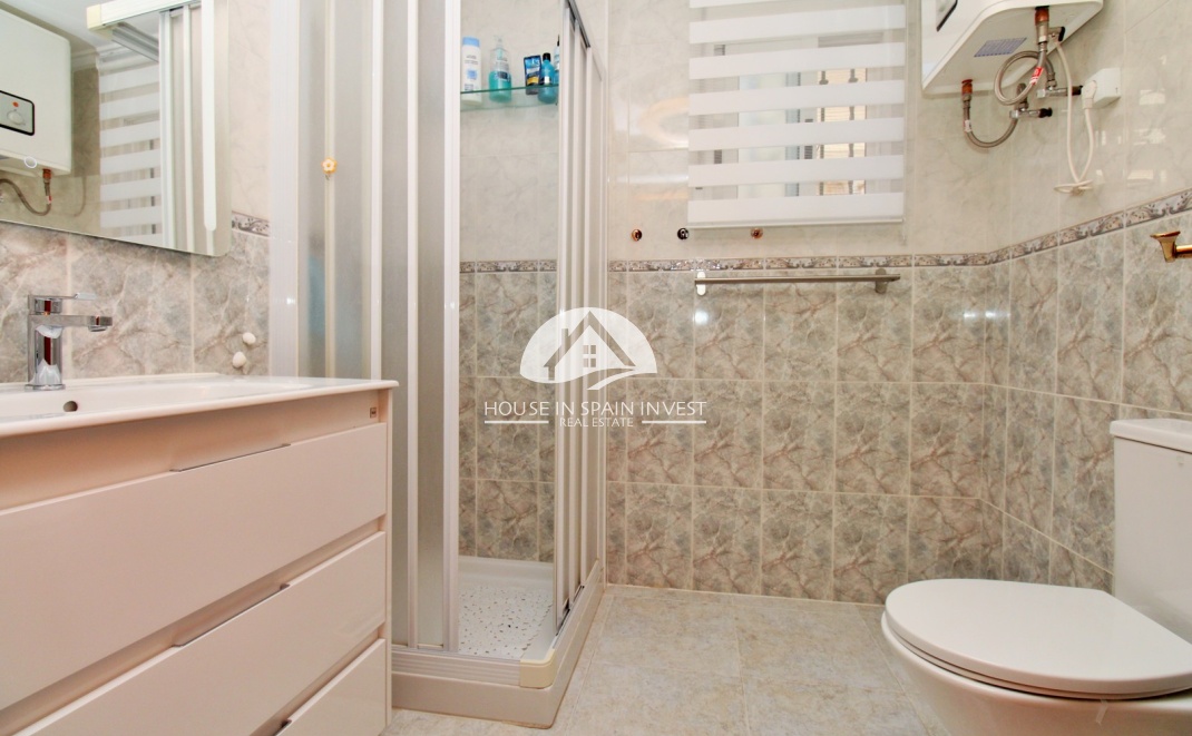 Resale - Villa - Orihuela Costa - Villamartín