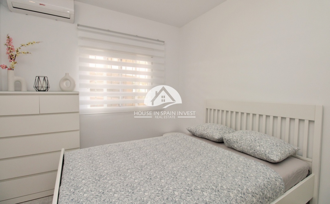 Resale - Villa - Orihuela Costa - Villamartín