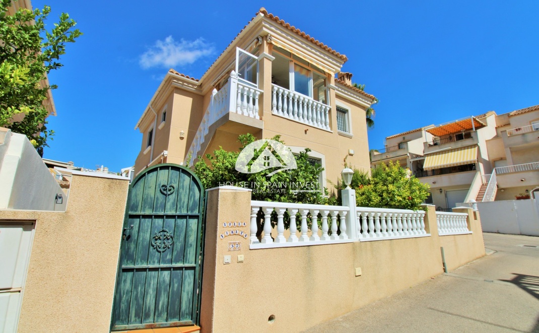 Resale - Villa - Orihuela Costa - Villamartín