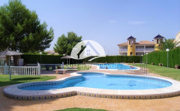 Resale - Villa - Orihuela Costa - Villamartín