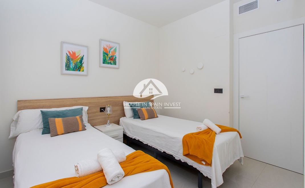 Resale - Apartment  - Torrevieja - Los Balcones  