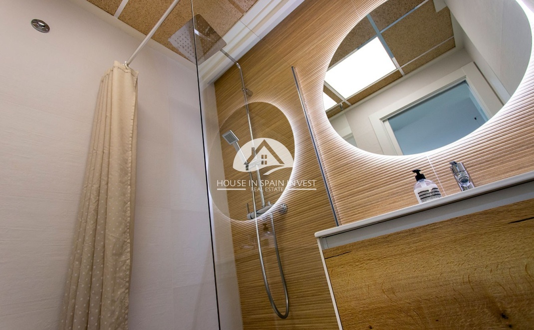 Resale - Apartment  - Torrevieja - Los Balcones  