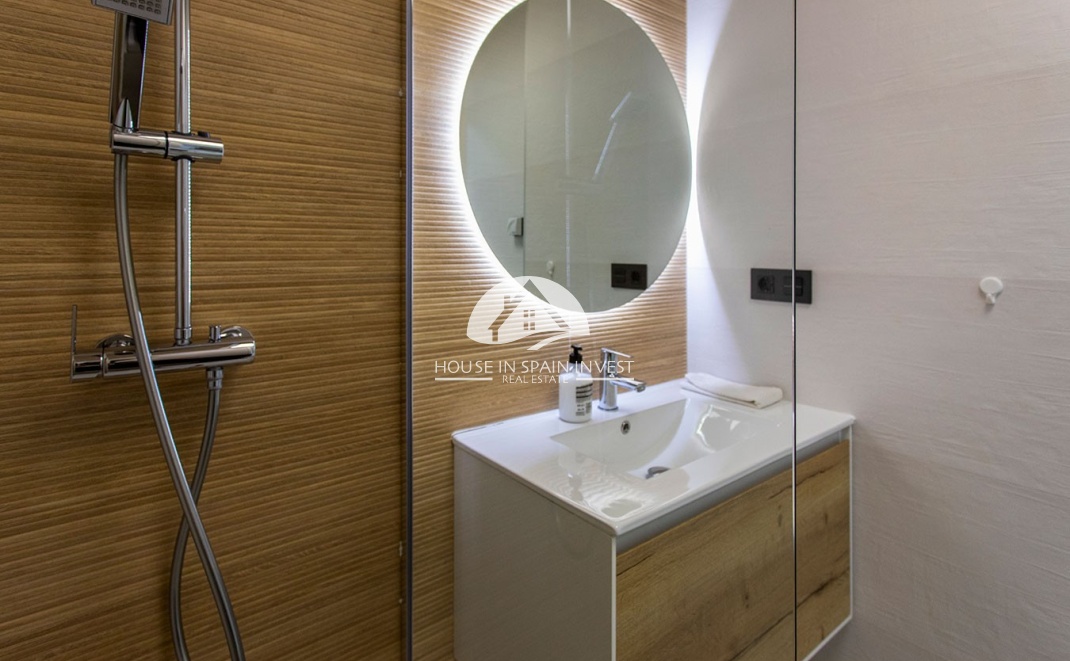 Resale - Apartment  - Torrevieja - Los Balcones  