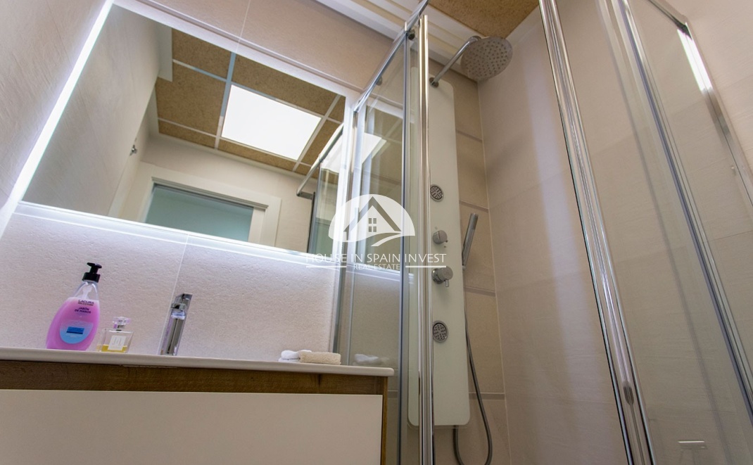 Resale - Apartment  - Torrevieja - Los Balcones  