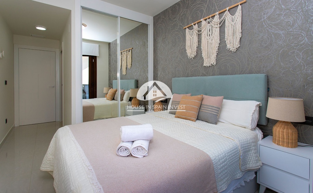 Resale - Apartment  - Torrevieja - Los Balcones  