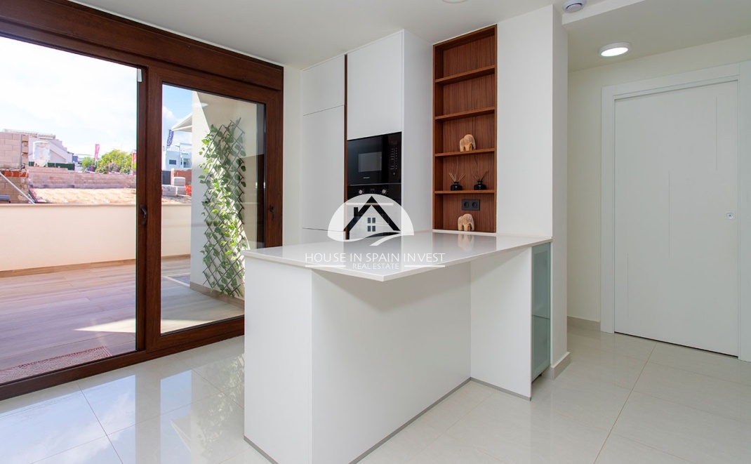 Resale - Apartment  - Torrevieja - Los Balcones  