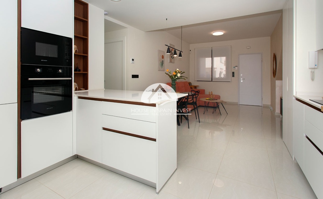 Resale - Apartment  - Torrevieja - Los Balcones  