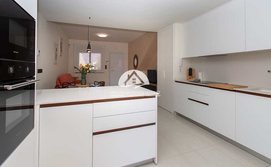 Resale - Apartment  - Torrevieja - Los Balcones  